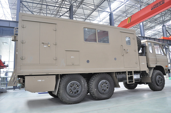 通信指揮艙 通信指揮艙